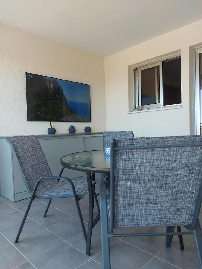 Private Room In Shared Apartment Near Larnaca Airport - 24 Hour Shuttle Service Séjour chez l'habitant